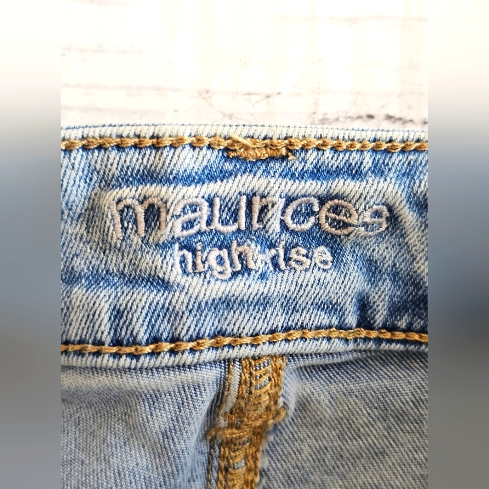 Maurices Light Wash Distressed Denim Skinny Jeans High Rise Stretchy Size Small - Picture 7 of 8